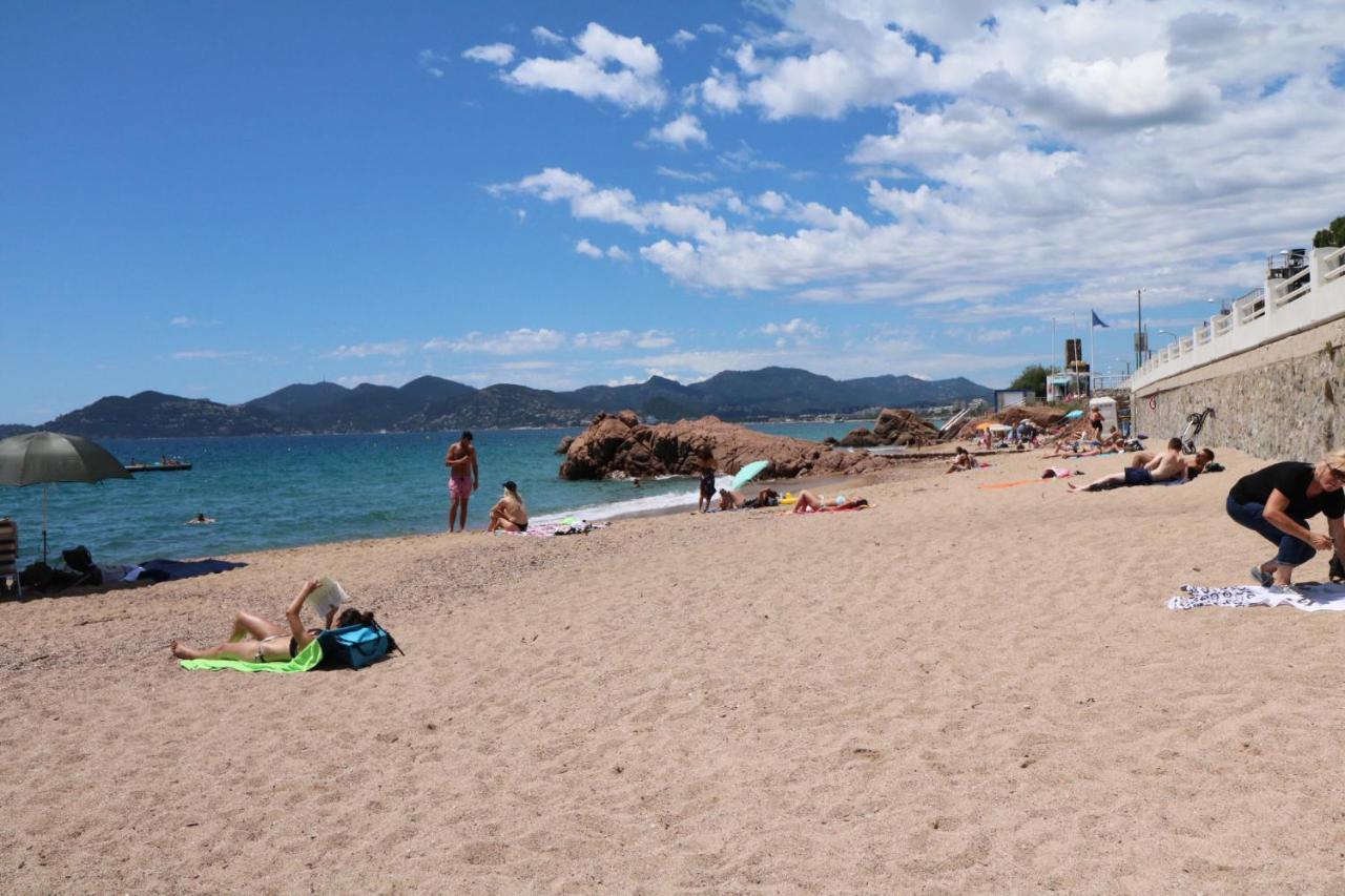 Studio With Beautiful Sea View And Direct Beach Access Cannes Extérieur photo