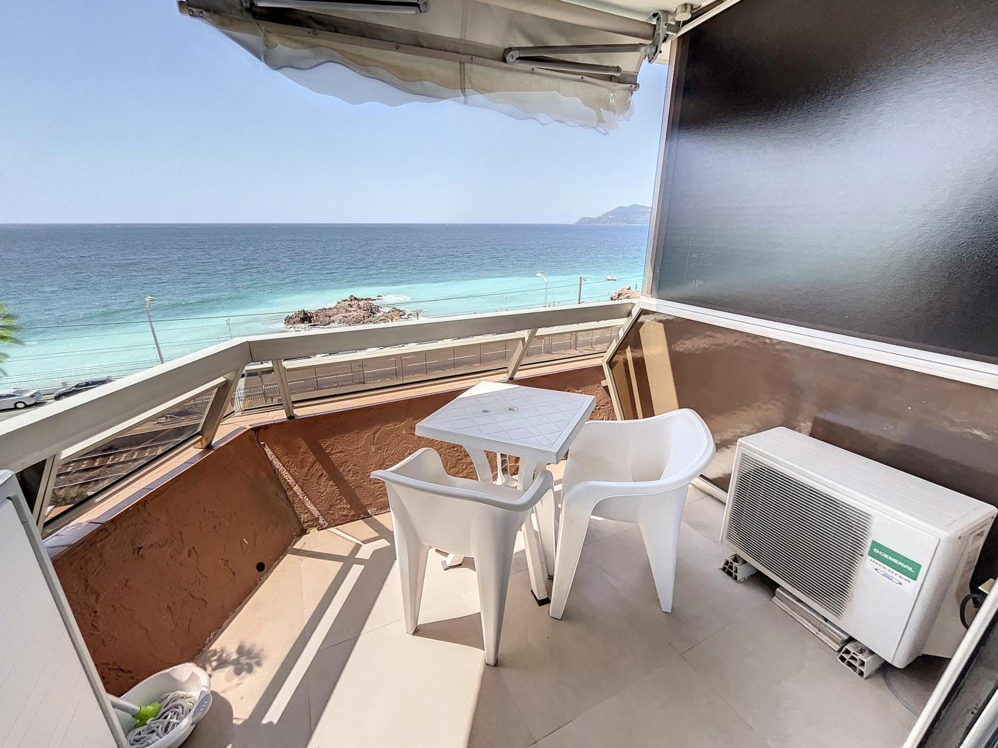 Studio With Beautiful Sea View And Direct Beach Access Cannes Extérieur photo